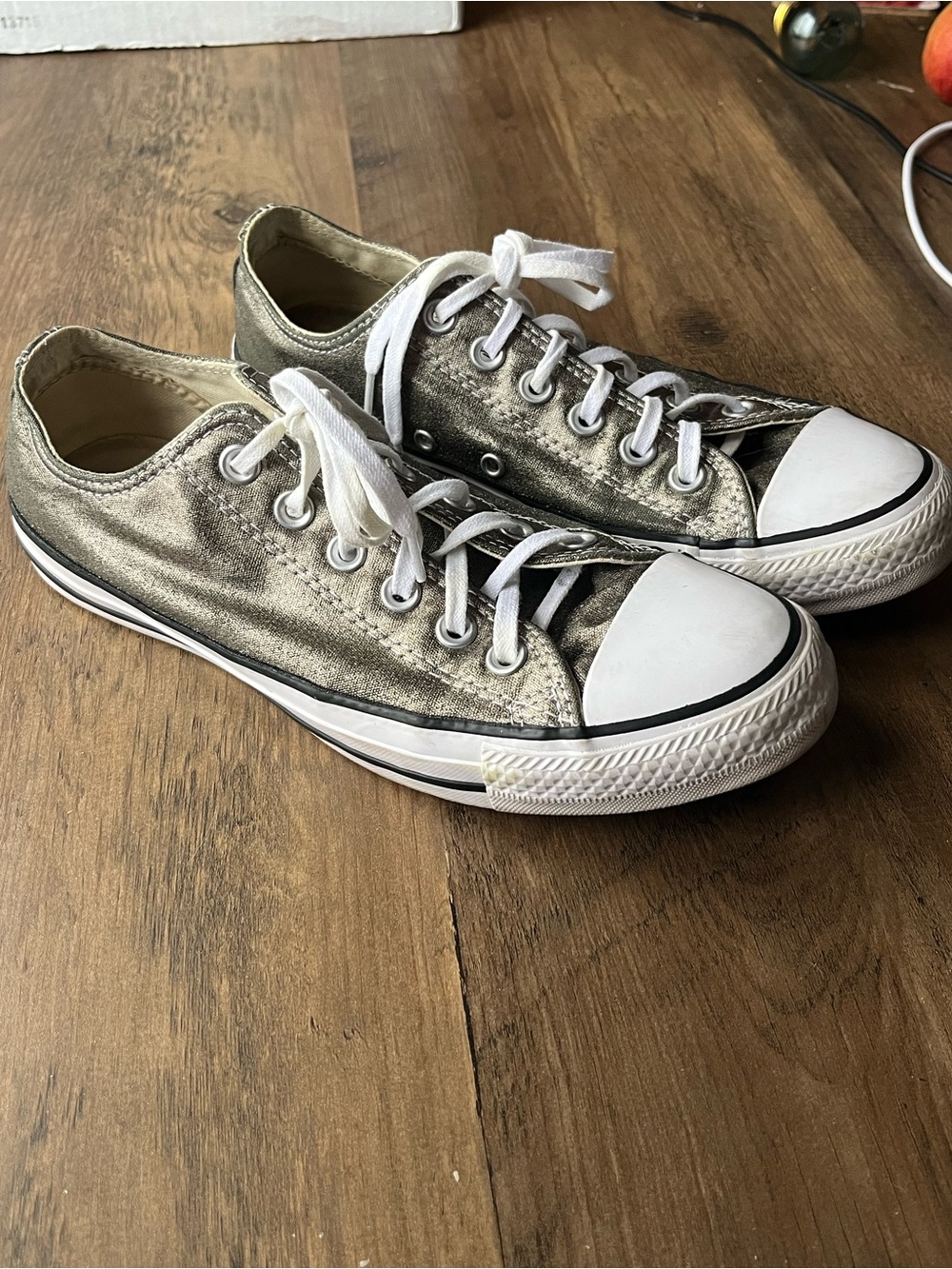 CONVERSE Low-Top Canvas Sneakers metallic gun metal size 8 women’s